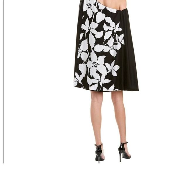 Trina Turk Refreshing Off Shoulder One Shoulder Floral Dress - Picture 2 of 7